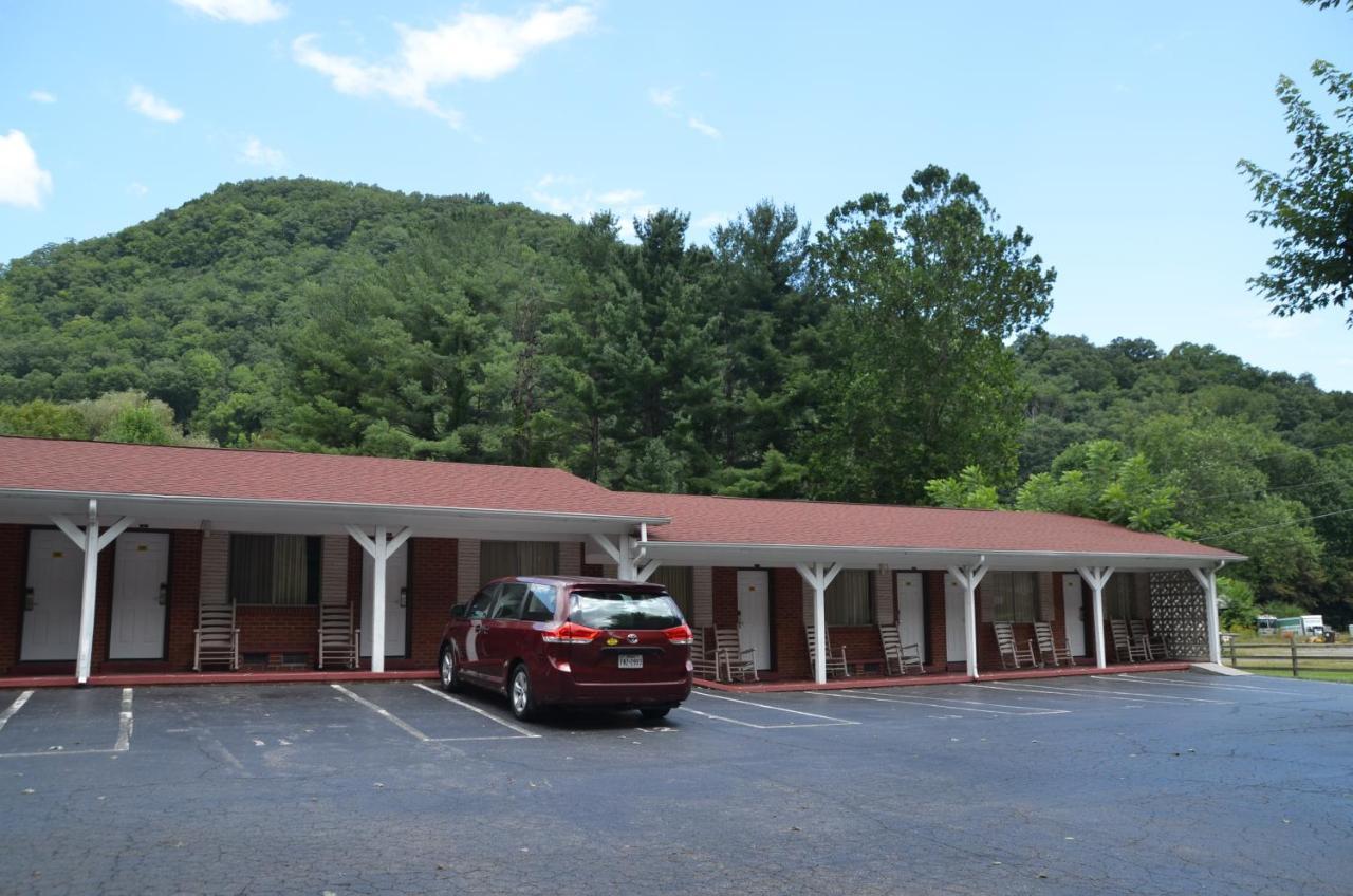 Travelowes Motel - Maggie Valley Exterior foto