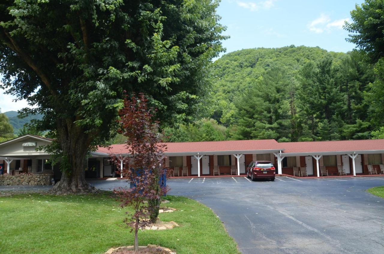 Travelowes Motel - Maggie Valley Exterior foto