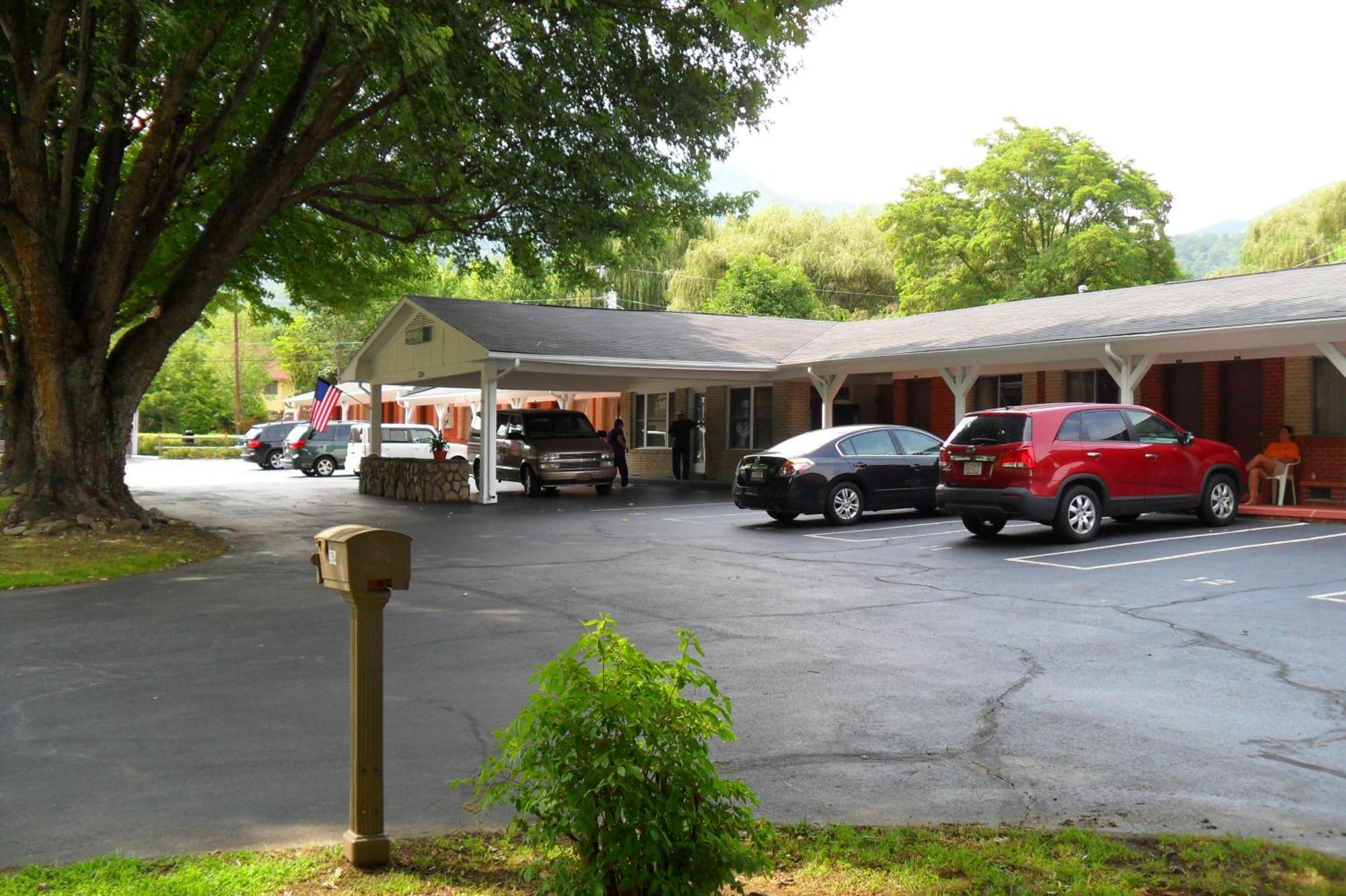 Travelowes Motel - Maggie Valley Exterior foto