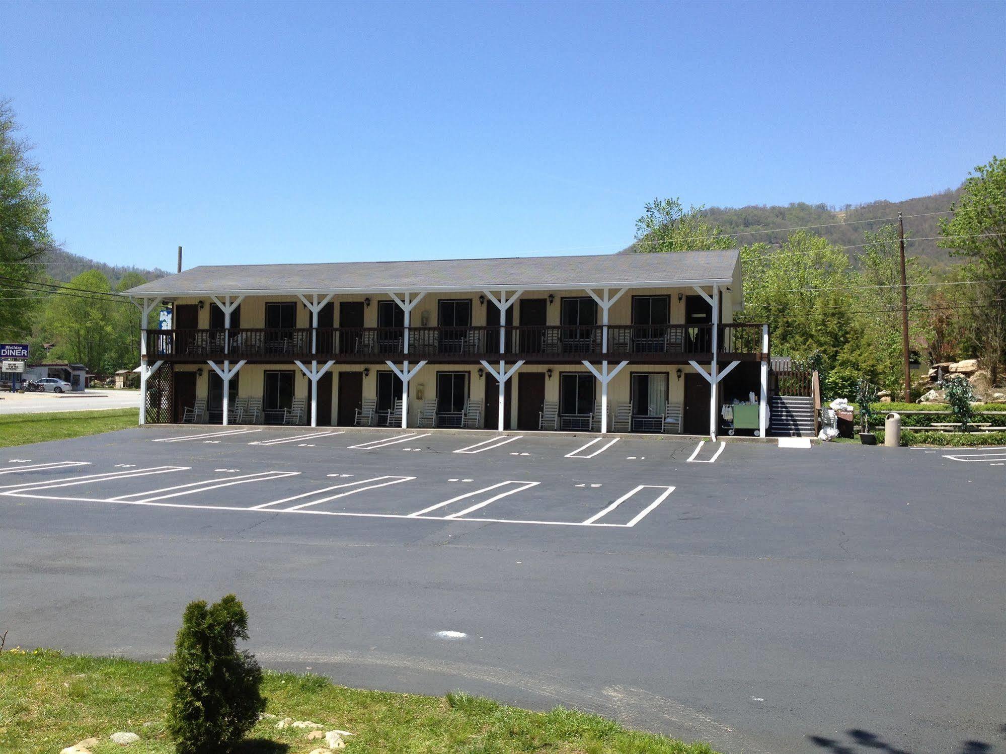 Travelowes Motel - Maggie Valley Exterior foto